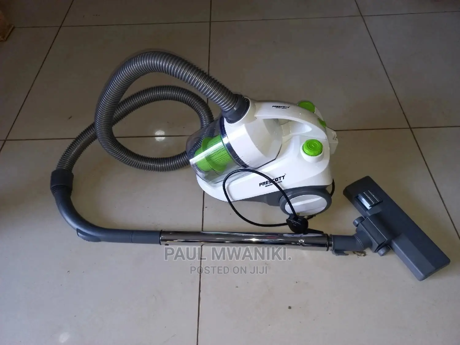 Portable Vacuum Cleaner 1200W.