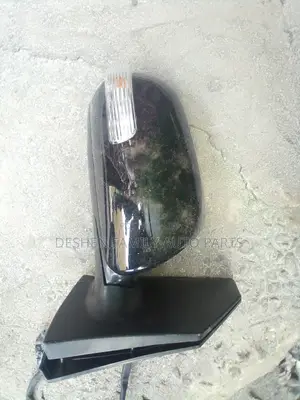 Fielder/ Axio Side Mirror 2008-2010