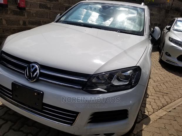 Volkswagen Touareg 2014 White - thumbnail 3