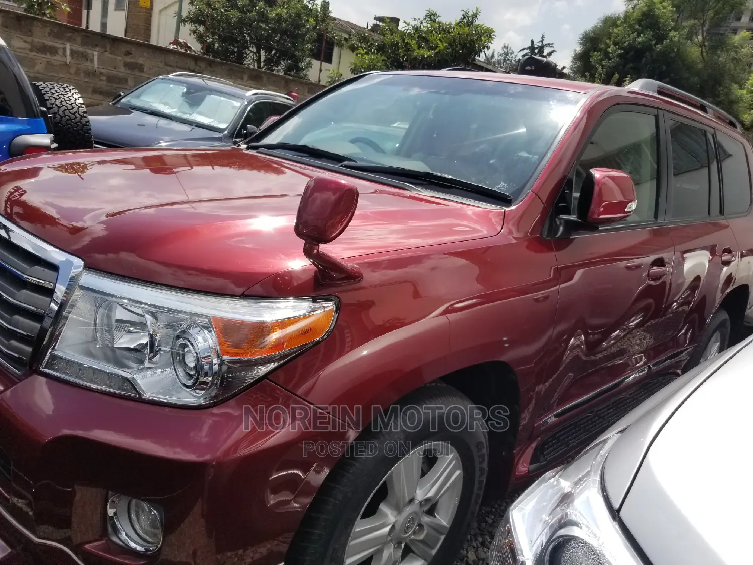 Toyota Land Cruiser 2015 Red