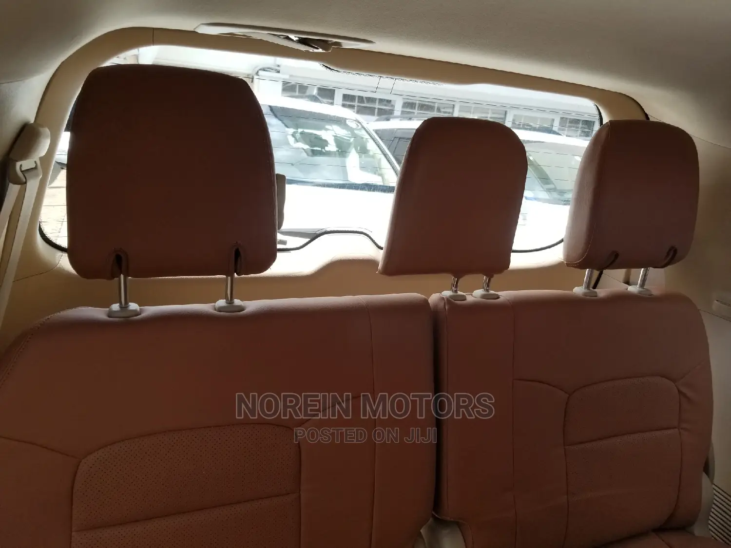 Toyota Land Cruiser 2015 Red