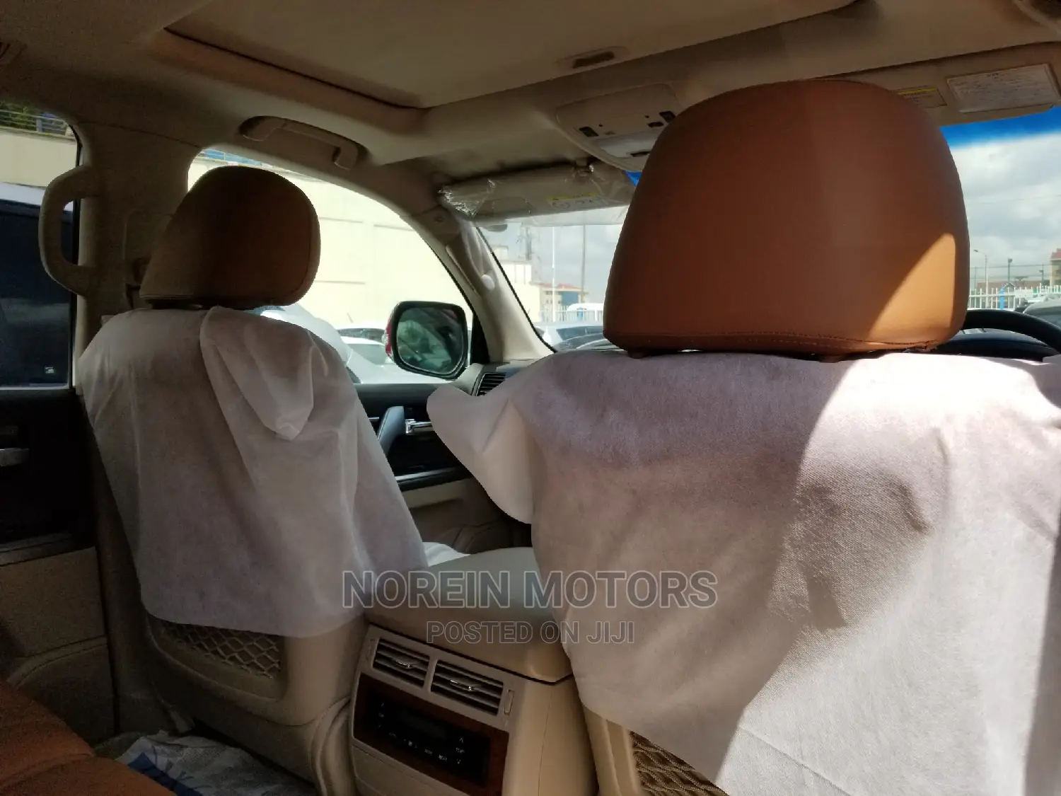Toyota Land Cruiser 2015 Red
