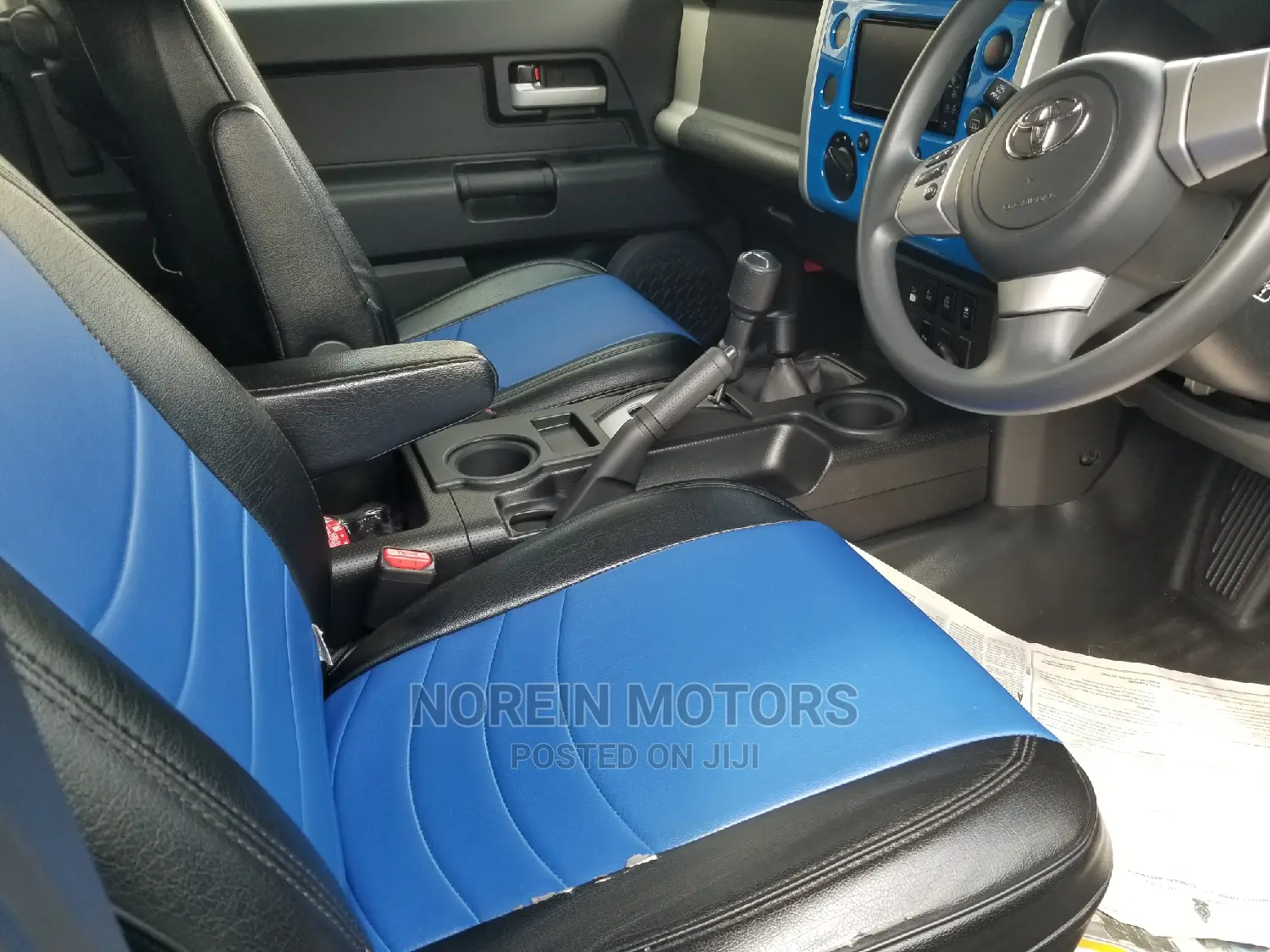 Toyota FJ Cruiser 2014 Blue