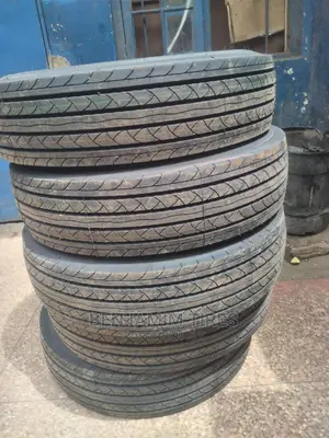 Sport Track Tires Sizes 9.5R17.5 Tubeless 18 Ply Rating.