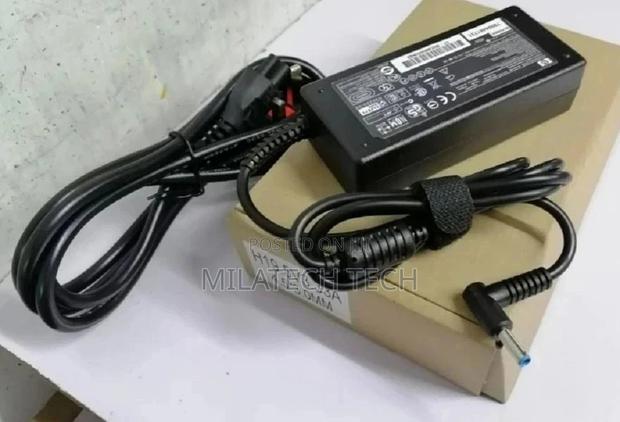 Hp Blue Pin Charger - main view