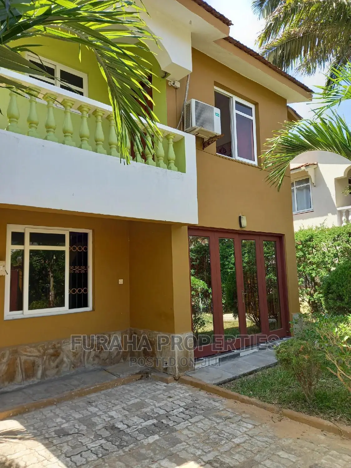 4bdrm Townhouse/Terrace in Bandari, Bombolulu for Sale