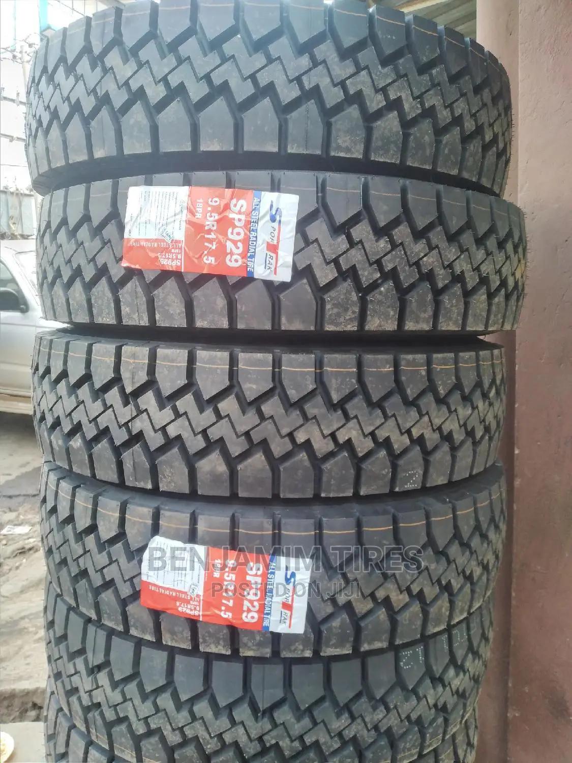 Sport Rack Tires Tubeless 18 Ply Rating Sizes 9.5R17.5.