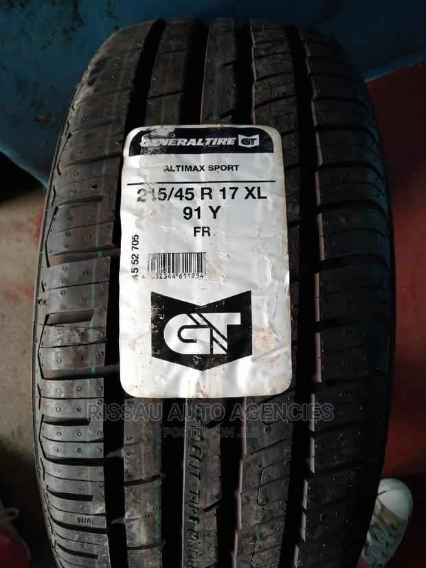 215/45 R 17 General Tyres Made in France.
