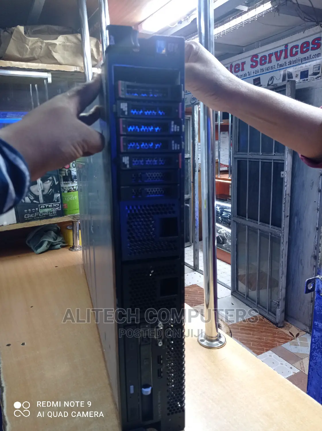 Server HP ProLiant XL 16GB Intel Xeon SSHD (Hybrid) 640GB