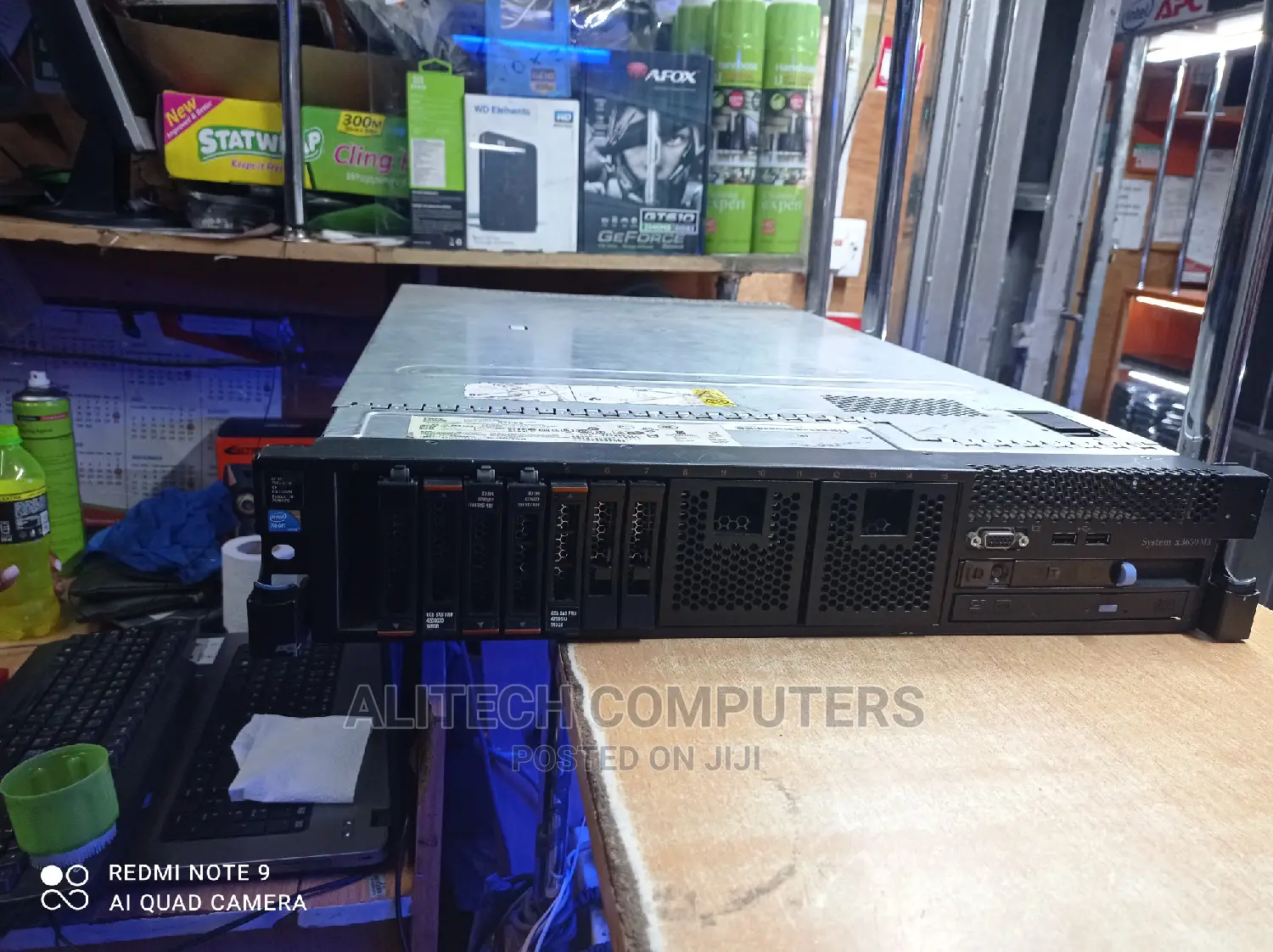 Server HP ProLiant XL 16GB Intel Xeon SSHD (Hybrid) 640GB