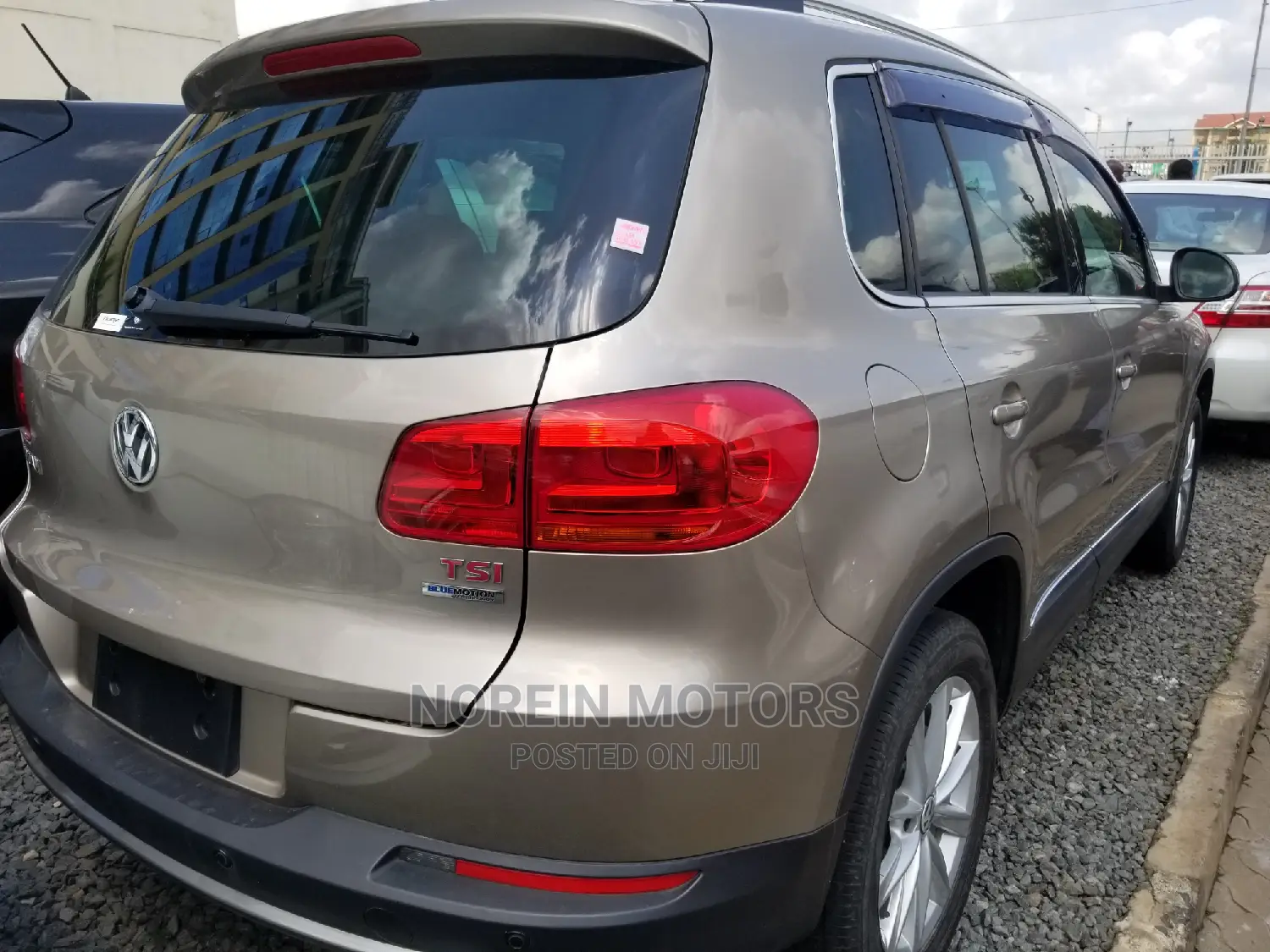 Volkswagen Touran 2014 Gold