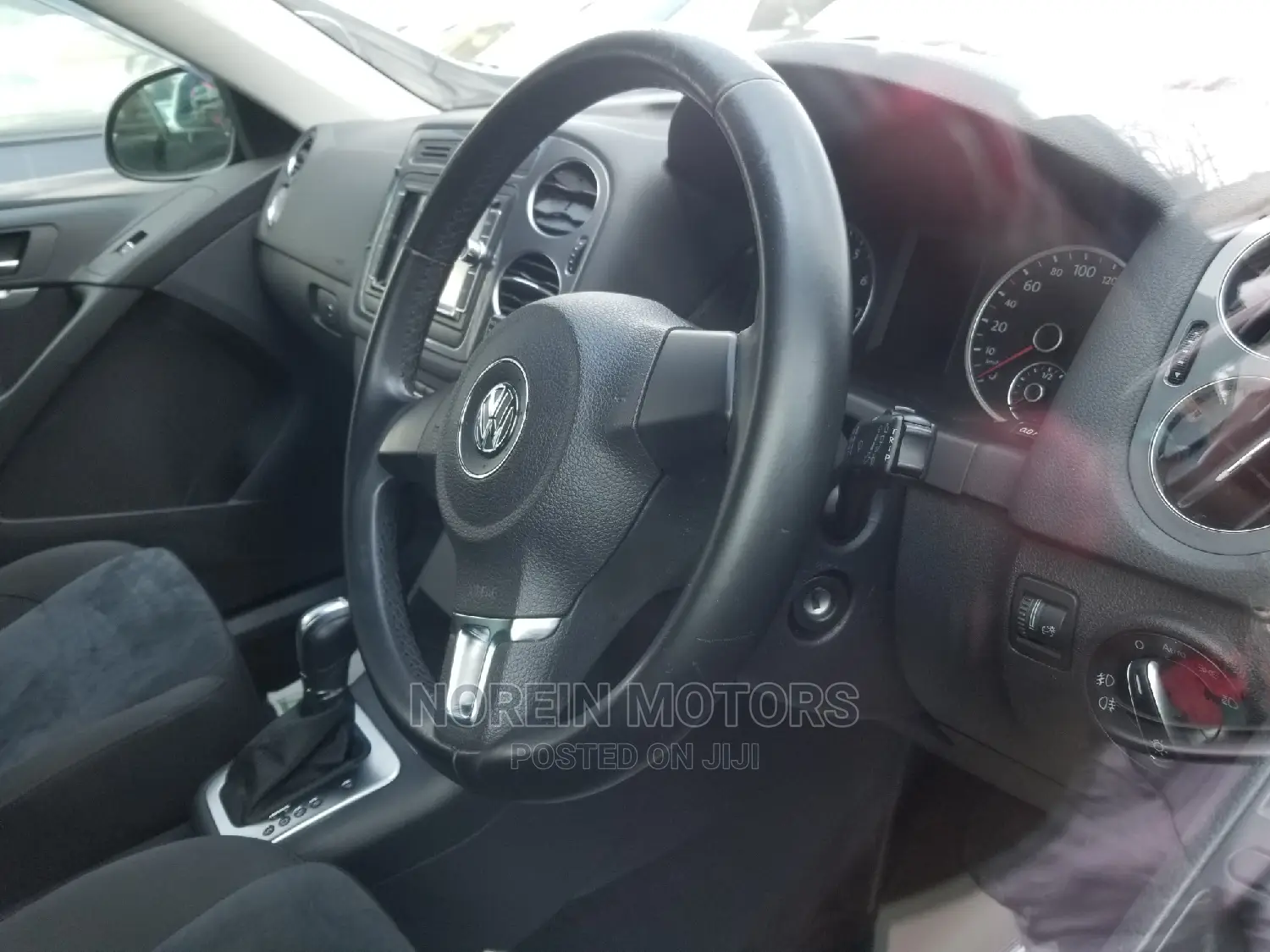 Volkswagen Touran 2014 Gold