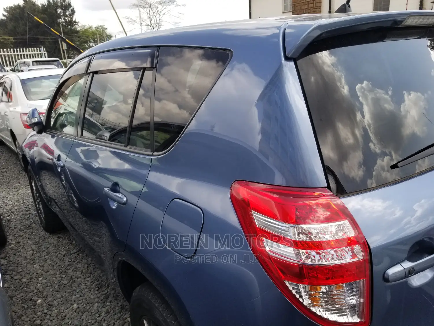 Toyota RAV4 2014 Blue