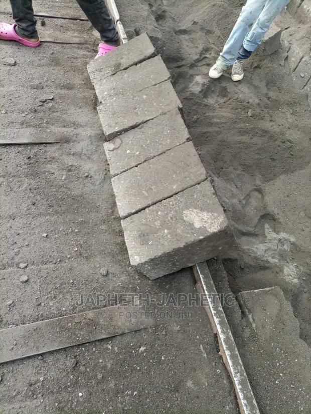Machine Cut Stones,
