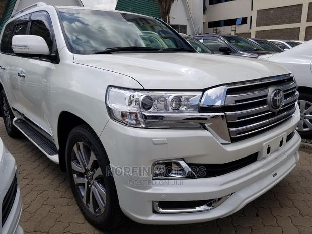 Toyota Land Cruiser 2016 - main view