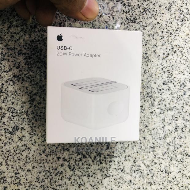 USB C 20w Power Adapter iPhone