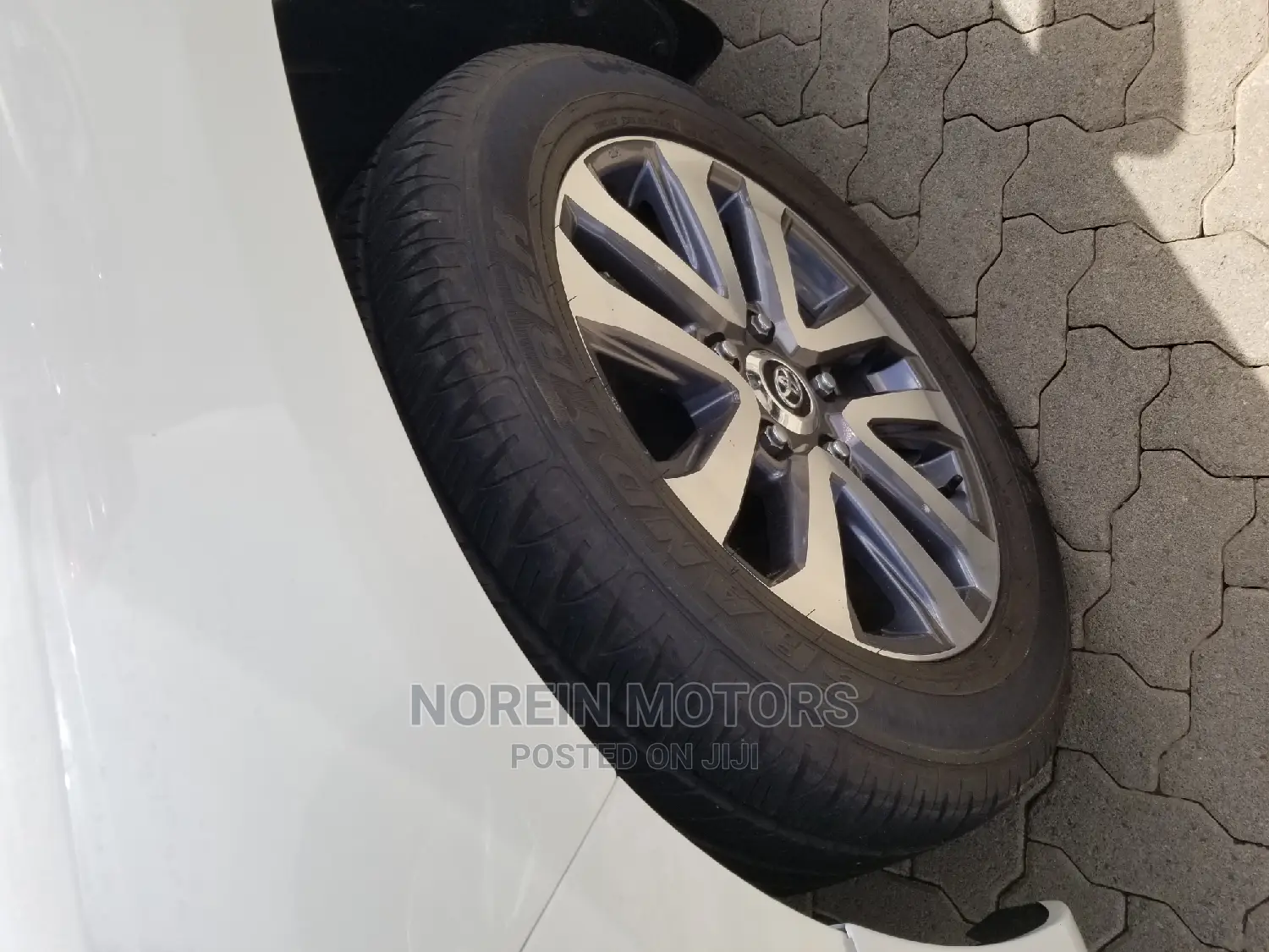 Toyota Land Cruiser 2016