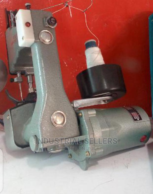 Top Bag Closer - main view