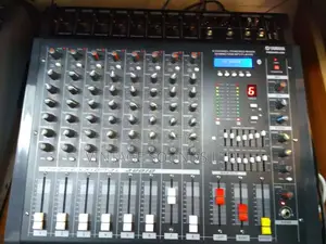 Yamaha Powered Mixer8 Channel