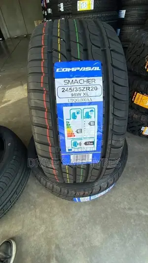 245/35 R 20 Compasal Tyre Made in China