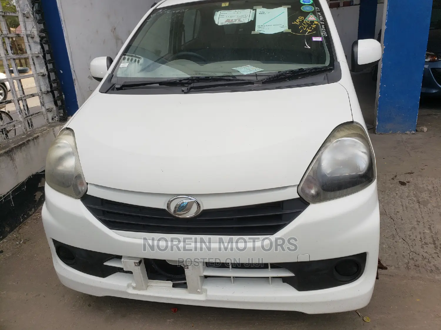 Daihatsu Mira 2015 White