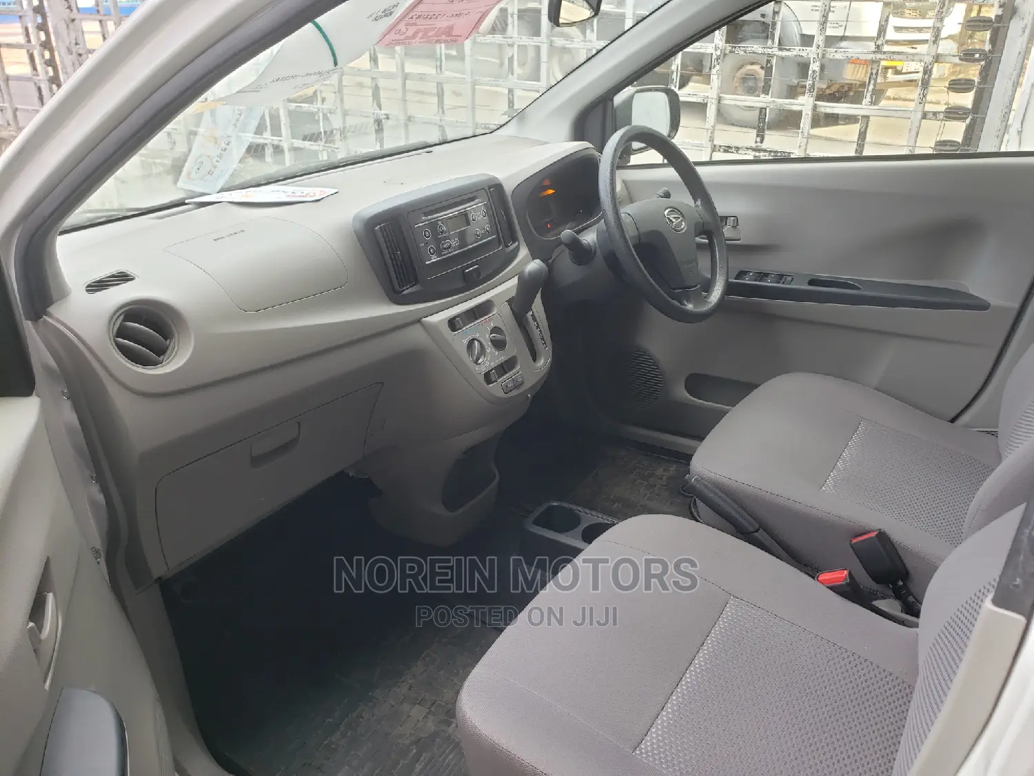 Daihatsu Mira 2015 White