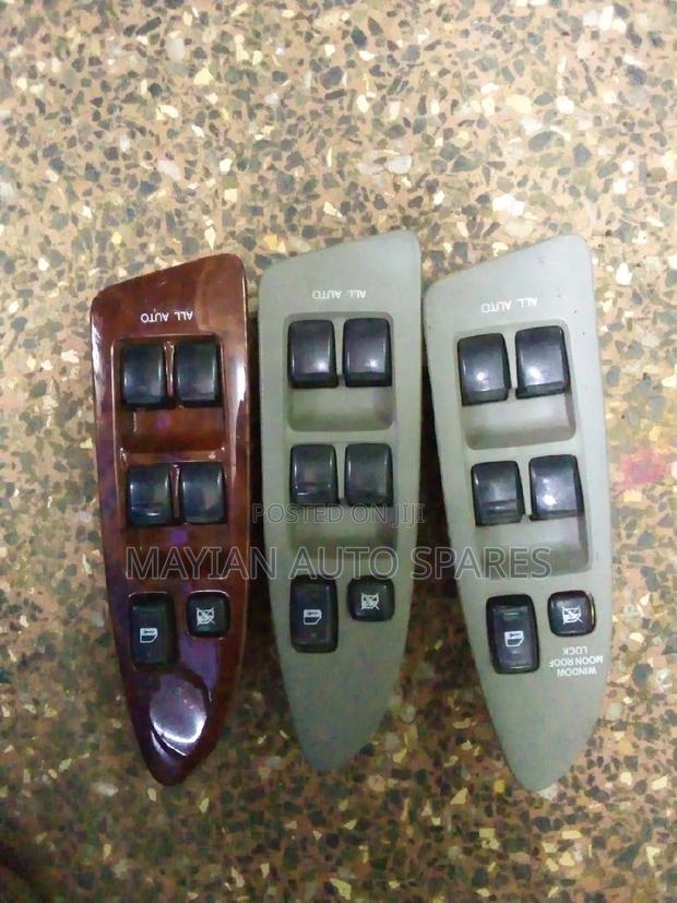 Master Switch for Voxy/Noah 2005.