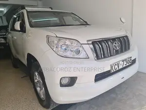 Toyota Land Cruiser Prado 2012 2.7 I White