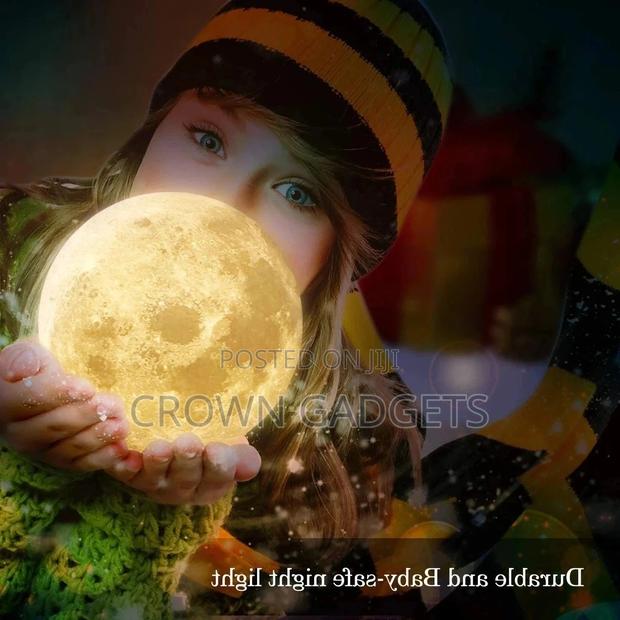 3D Printed Moon Lamp 16 Colors LED for Bedroom - main view