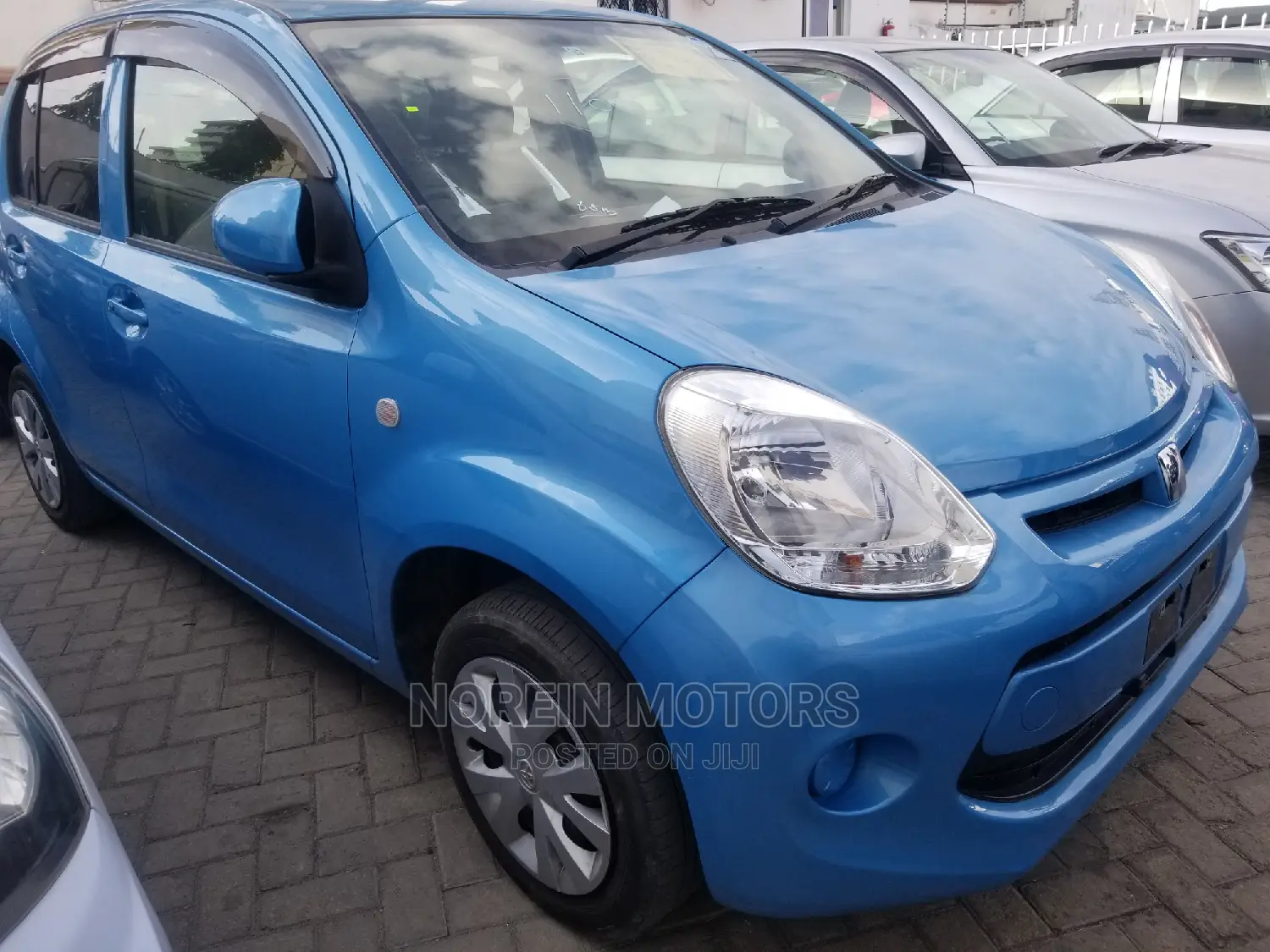 Toyota Passo 2015 Blue