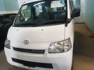 Toyota TownAce 2011 White