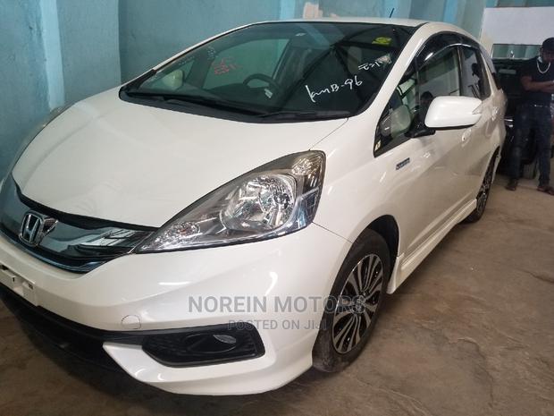 Honda Fit 2015 White - thumbnail 3