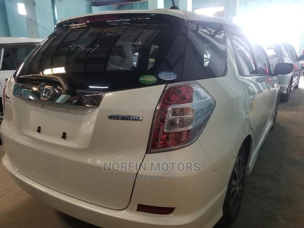 Honda Fit 2015 White - thumbnail 7