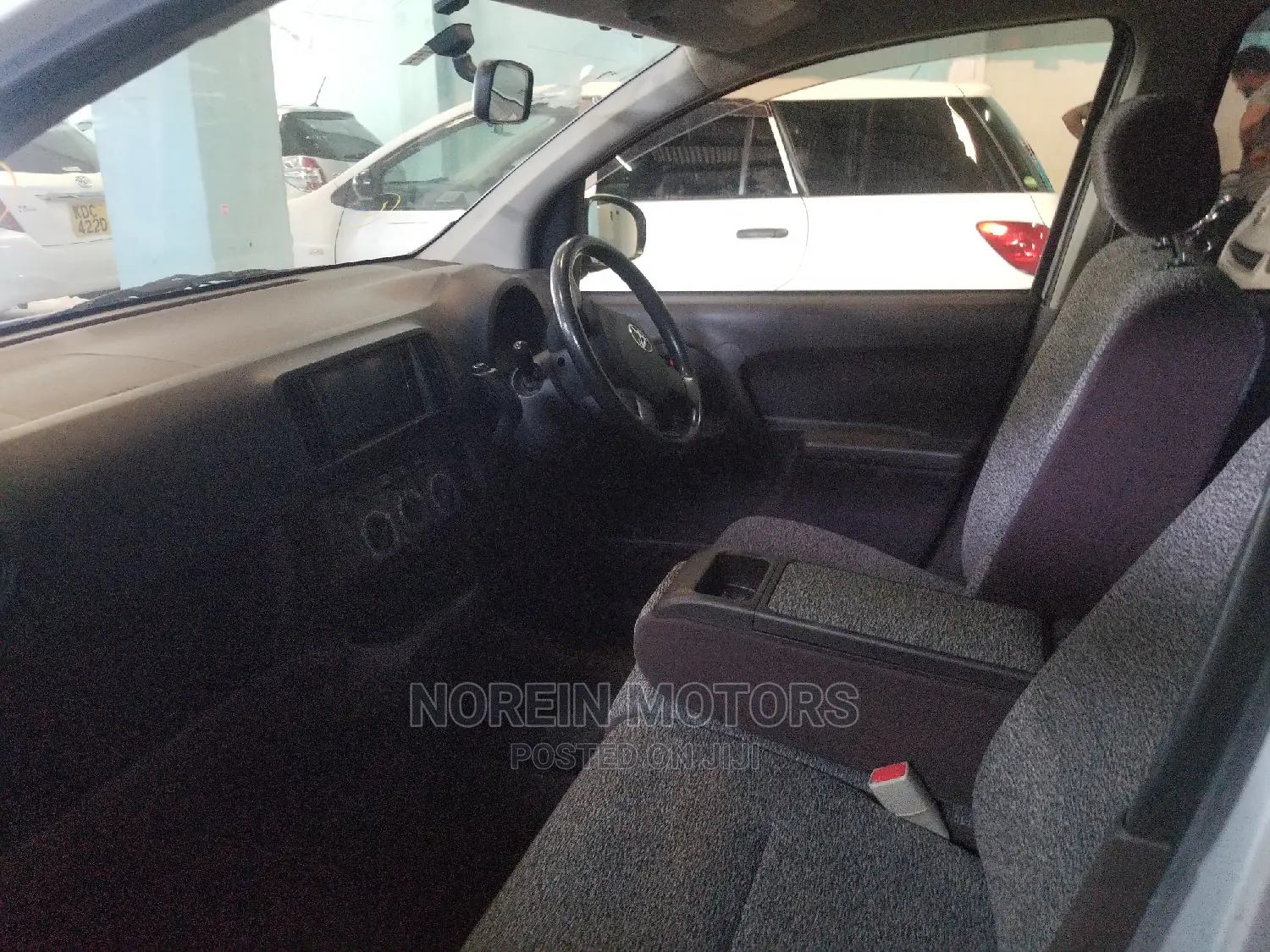 Toyota Passo 2014