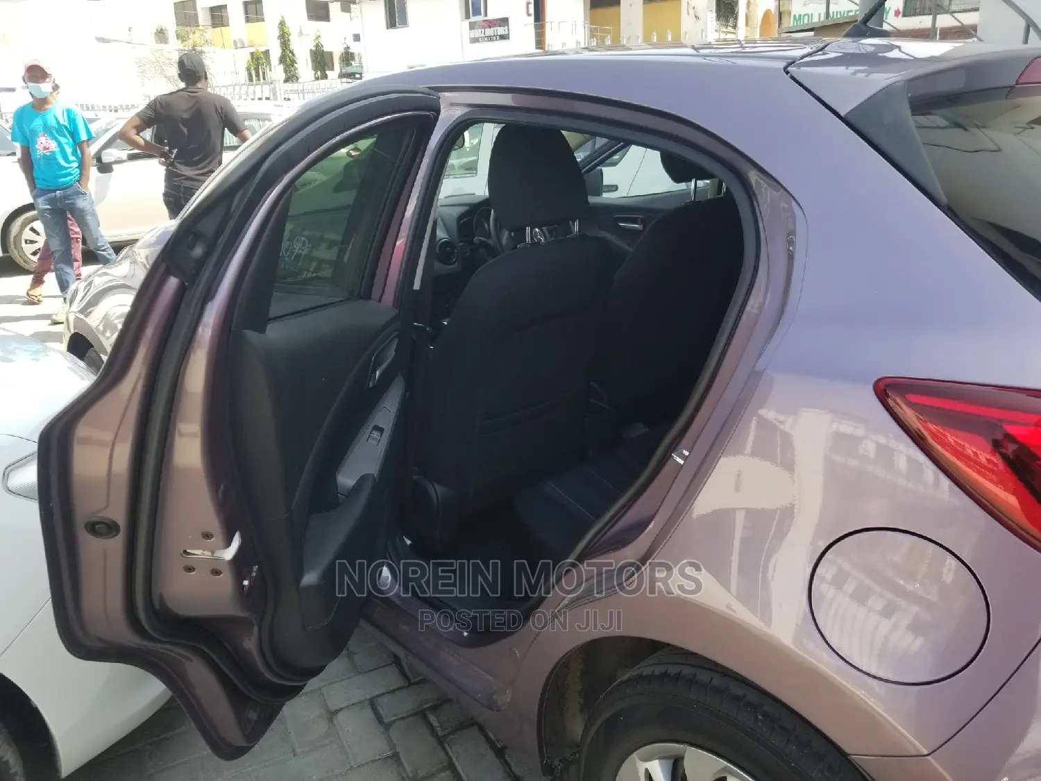 Mazda Demio 2015 Pink