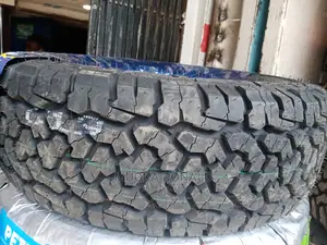 205/70r15 Comfoser Tyre (A/T)