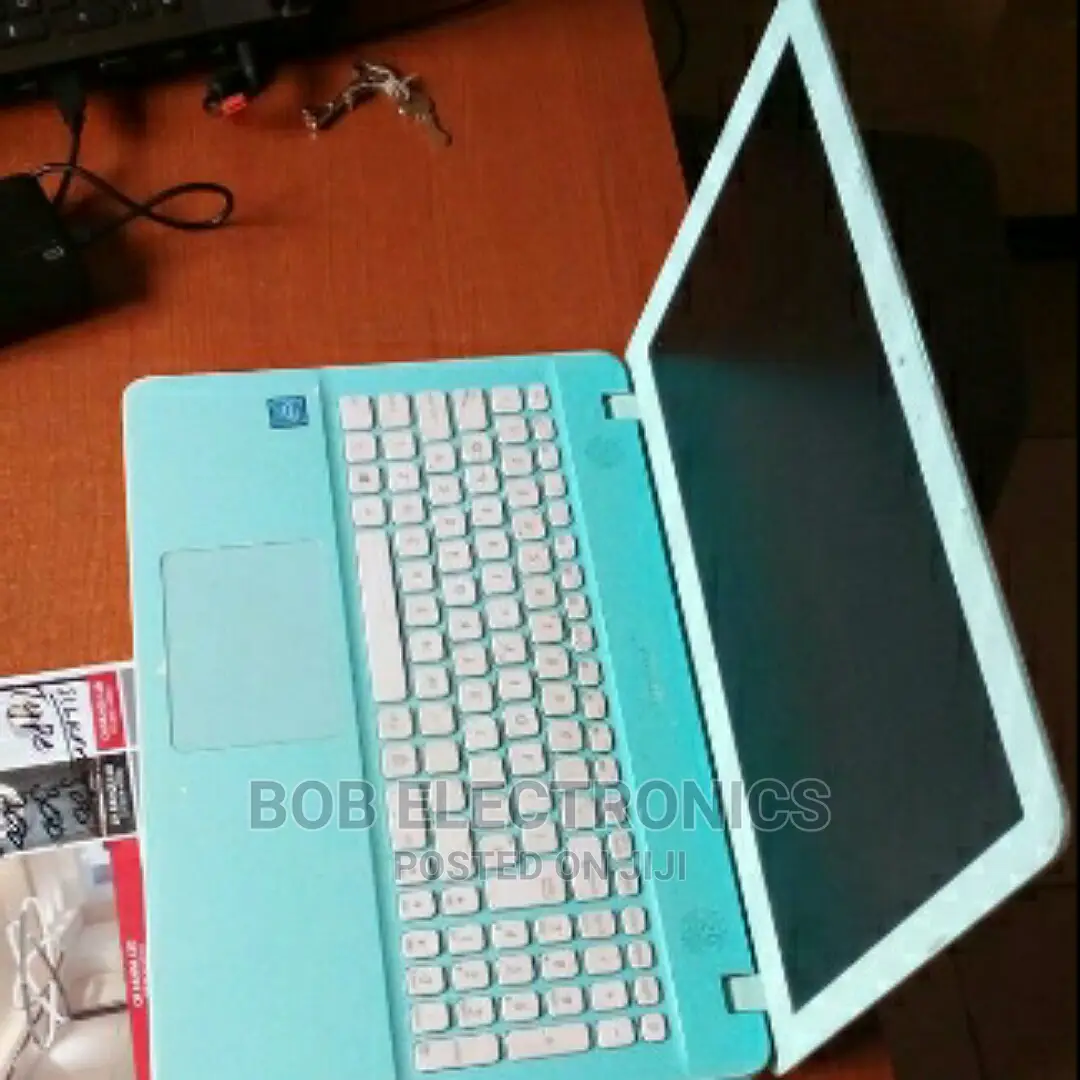 15.6 Normal Laptop Screen