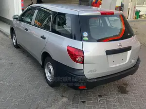 Nissan Advan 2015 Silver
