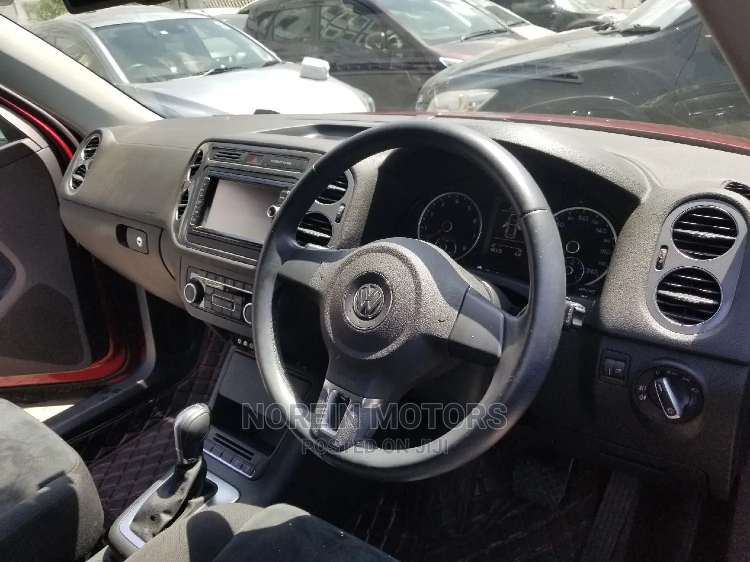 Volkswagen Tiguan 2014 Red