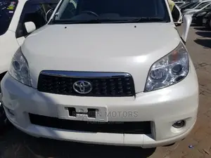 Toyota Rush 2015