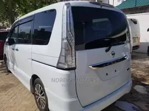 Nissan Serena 2015 White