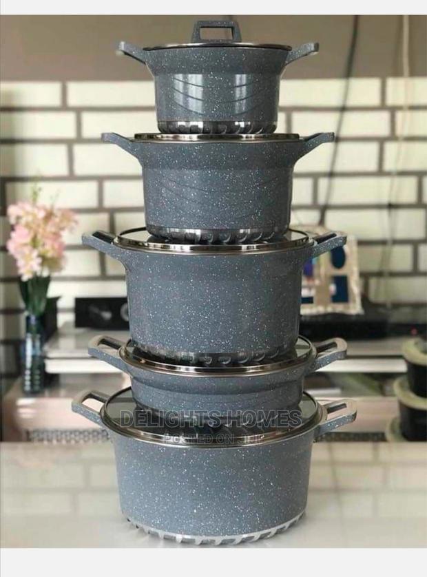 Grey Bosch Cookware