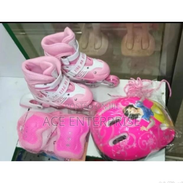 Kids Complete Skates+Helmets+ Protective Gears. - main view