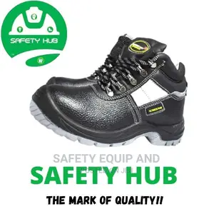 Ultimate Plus Safety Footwear/ Safety Boots/ Safety Shoes