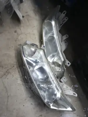 Allion 260 Non Xenon Headlights