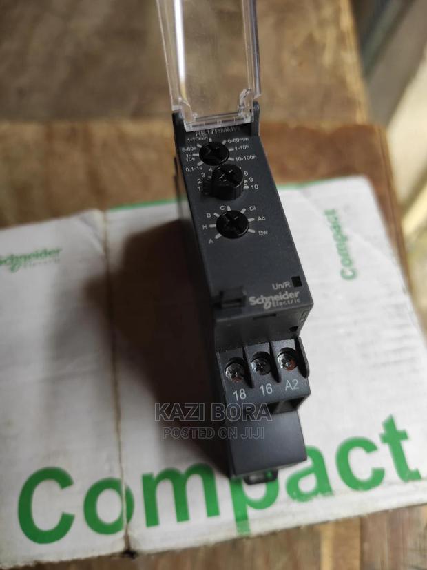 12-240vac/Dc Schneider Multifunction Timer - thumbnail 2