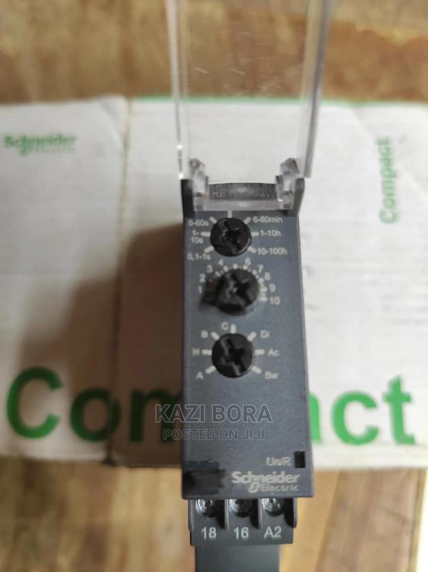 12-240vac/Dc Schneider Multifunction Timer - thumbnail 4