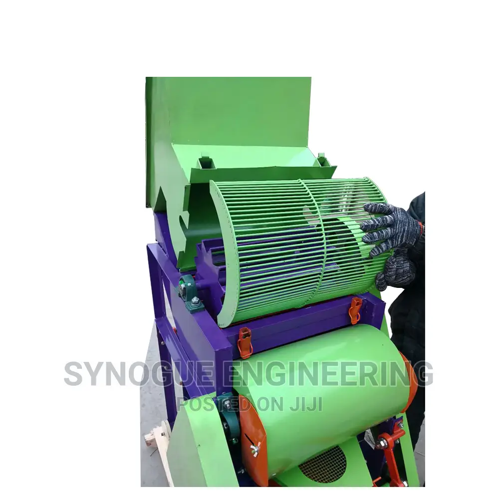 Groundnuts Decorticator Machine