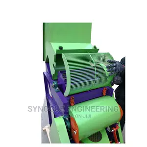 Groundnuts Decorticator Machine