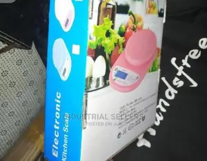 A Brand Kitchen Weighing Scale